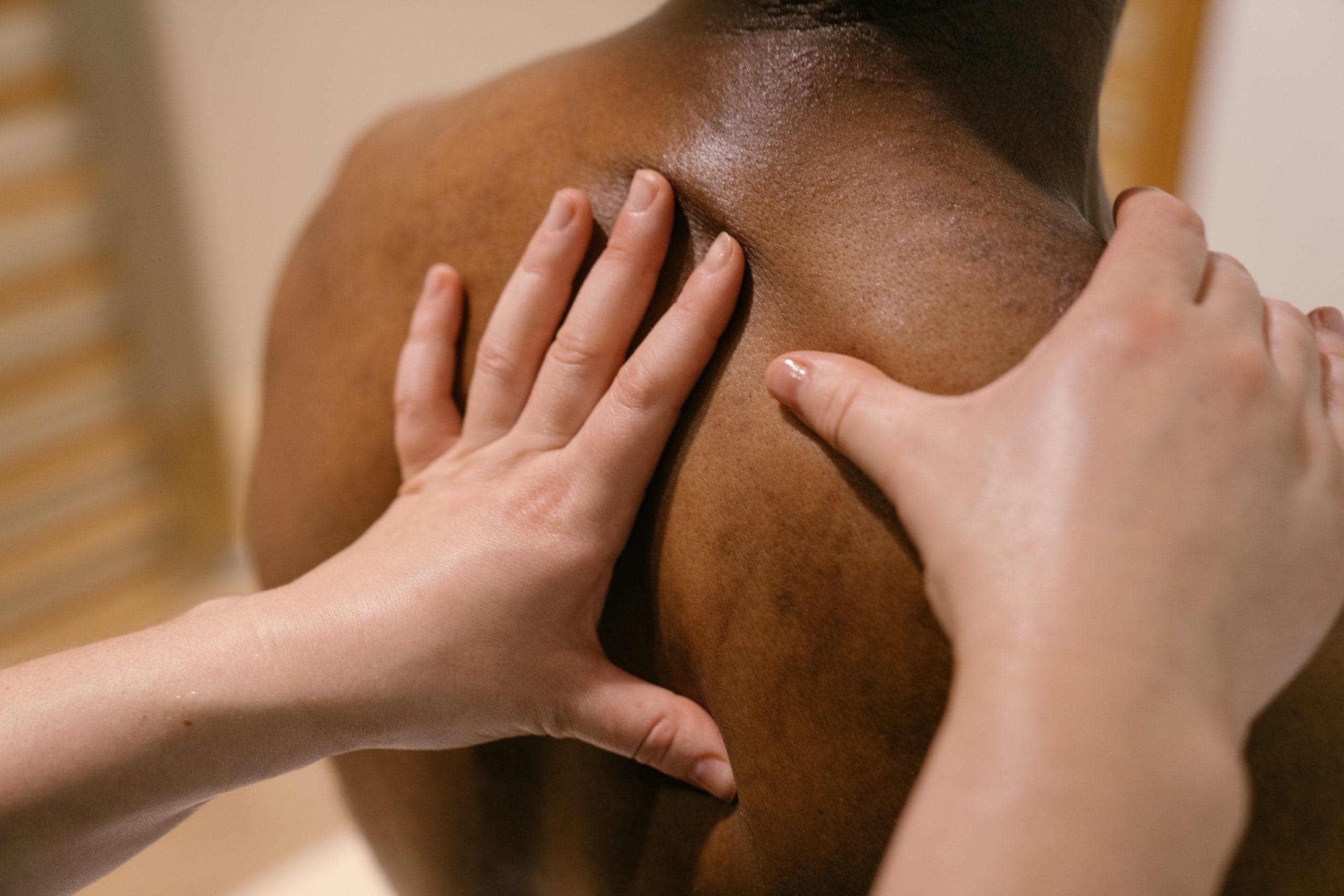 Masaje terapéutico en ASR Fisioterapeutas